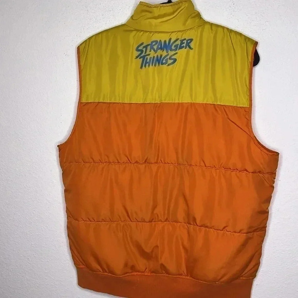 Stranger Things Netflix Full Zip Puffer Vest Retro 80's Orange Size XL - Picture 3 of 4